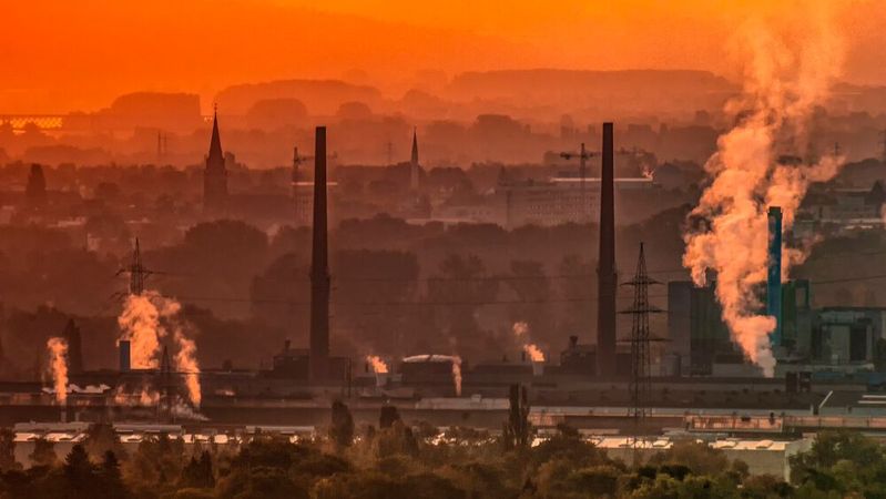 In China und den USA investiert der Staat kräftig in klimafreundliche Industrien. Die EU müsse deswegen nachziehen, um nicht abgehängt zu werden.