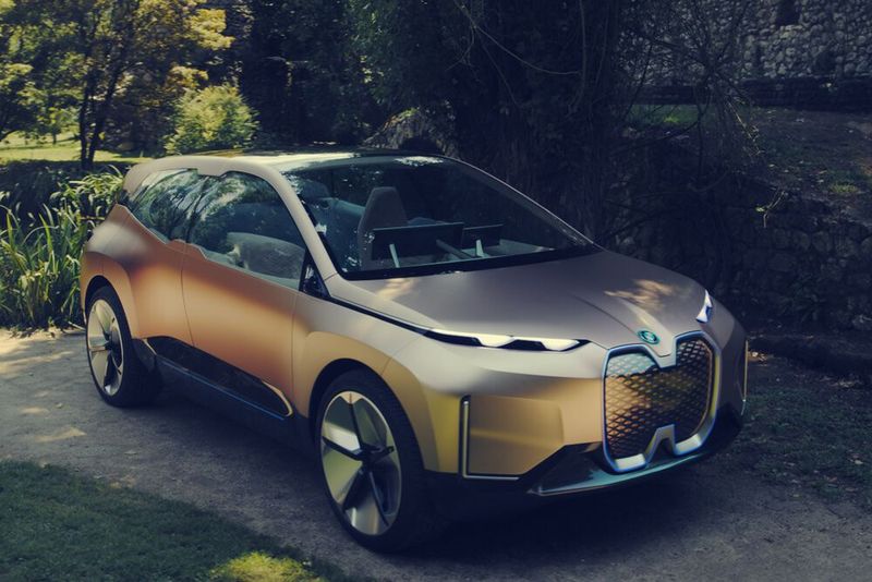 Die E-Auto-Studie „Vision iNext“ von BMW. Die E-Auto-Studie „Vision iNext“ von BMW.