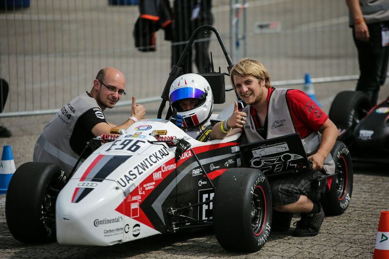 115 Studenten-Team kämpften am 29. Juli bis 3. August um den Sieg bei dem Formula Student Germany Wettbewerb 2014 am Hockenheimring (Formula Student Germany)