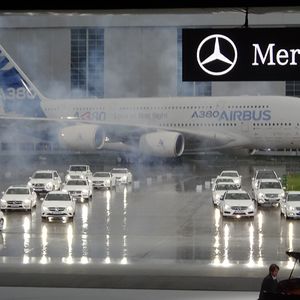 Die beste Präsentation für das beste Auto – so oder ähnlich lautete wohl das Motto für die Präsentation der neuen S-Klasse am 15. Mai in der Airbus-A380-Auslieferungshalle in Hamburg-Finkenwerder.(Auto-Medienportal.Net)
