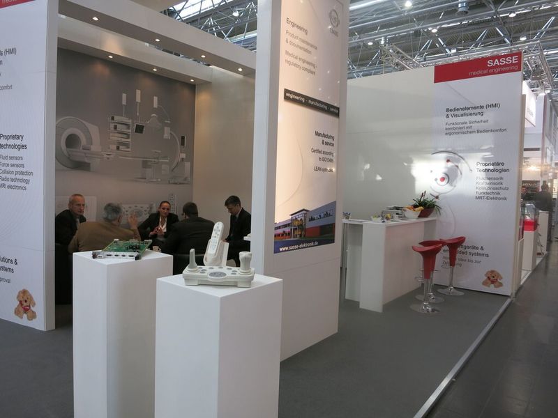 Direkt gegenüber von Feo ist der Stand von Sasse Elektronik. (Bild: Schäfer)