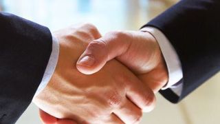 With this deal, Repsol and Elix Polymers reinforce their relationship by collaborating closely to achieve their objectives within their respective circular economy strategies. (Deposit Photos )