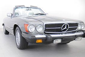 Mercedes-Benz 380 SL Cabrio, 1982, 15.950 Euro (Foto: Classicbid)