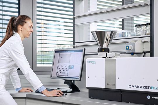 Mit der 3D-Partikelanalyse lässt sich die wahre Morphologie erfassen.(Bild:  Microtrac Retsch)