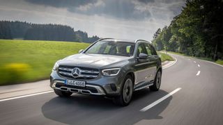 Der Mercedes GLC geht als Gesamtsieger mit den wenigsten Mängeln aus dem TÜV-Report 2021 hervor. (Bild: Daimler)