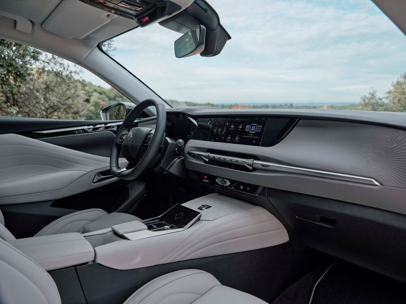 DS nimmt den KI-Dienst ChatGPT an Bord.(Bild:  DS)