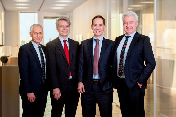 Der neue Vorstand der Krohne Gruppe (vlnr): Ingo Wald (CFO), Ansgar Hoffmann (CSO), Dr. Attila Bilgic (CEO und Sprecher) und Stephan Neuburger (CBDO) (Fotostudio eNJay/ Krohne)