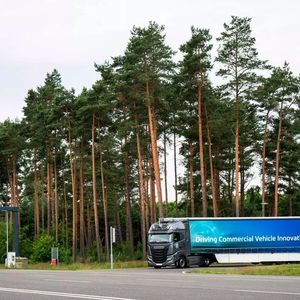 Vorfahrt für die Sicherheit: Der „Rescue Assist“ soll Leben retten.(Bild:  ZF)