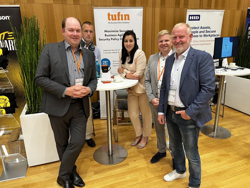 Das tufin Team kennt sich mit maximaler Security bestens aus. (IT-BUSINESS)