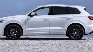 Der VW Touareg ist um weitere acht Zentimeter auf 4,88 Meter in der Länge gewachsen. (VW)