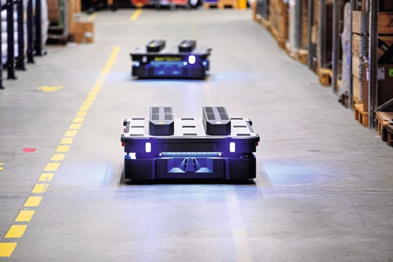 Kategorie Logistics & Infrastructure: Mobile Industrial Robots wurde für seinen autonomen mobilen Roboter MIR500 ausgezeichnet. Dieser hat eine Nutzlast von 500 kg und ist mit der neuesten Laserscanner-Technik ausgestattet.  (Mobile Industrial Robots ApS)