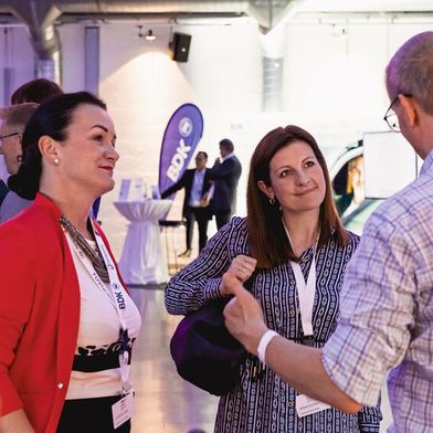 Networking und spontaner Austausch sind große Pluspunkte einer Veranstaltung wie den Automotive Business Days. (Bild: Stefan Bausewein)