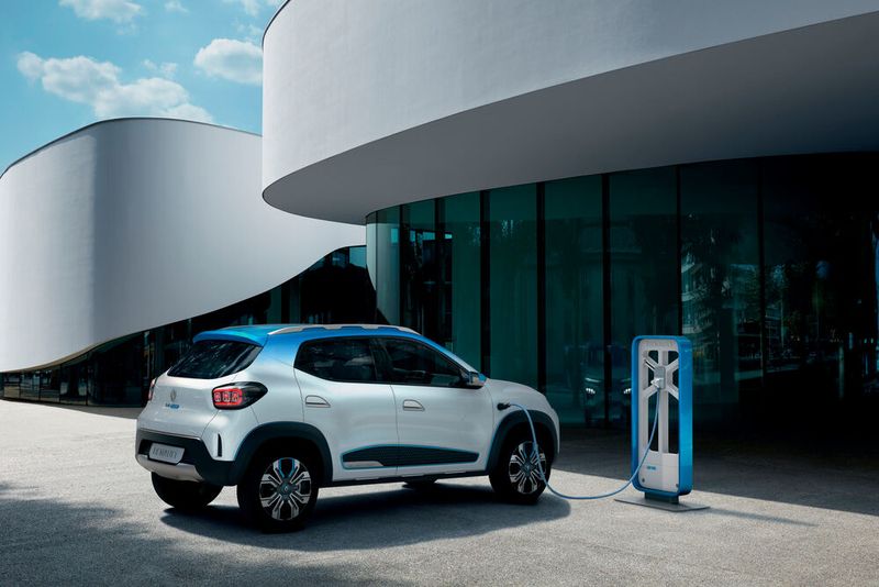 Renault konnte zeigte dazu auch seriennahe Studien wie den K-ZE. Ein elektrisch betriebenes Mini-SUV mit dem Längenmaß eines Twingo. (Bild: Renault)