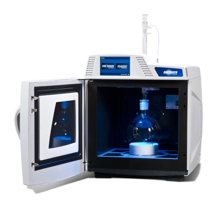 525_Photo_M6Synth_DoorOpenGlass_HR.jpg (CEM GmbH)