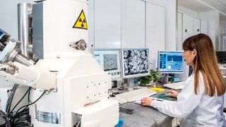 Blick ins Labor des Leiterplattenherstellers PREVENTPCB. Der Leiterplattenhersteller ermöglicht seinen Kunden hier die Prüfung und Qualifizierung der bereits bestückten Baugruppen. (PREVENTPCB)