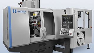 Die hohe Genauigkeit der Koordinatenschleifmaschine lässt es zu, anstelle mit der heute im Maschinenbau oft verwendeten Auflösung von 0,1 µm nun mit einer Auflösung von 0,001 µm (Nano-Interpolation) zu operieren. Bild: Kellenberger (Archiv: Vogel Business Media)