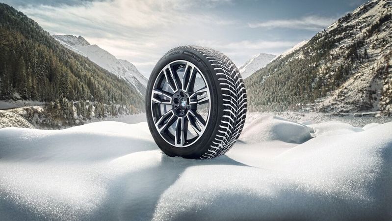 Der Rollwiderstand spielt auch für Winterreifen eine wichtige Rolle. Beim neuen Winter I-cept Evo 4 hat ihn Hankook nach eigenen Angaben „signifikant verbessert“.(Bild:  Hankook)