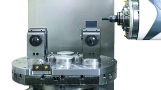 Mit der DMC 80 FD Duo- block wird eine 50 % kürzere Durchlaufzeit bei Sonderspannbacken durch Fräs-Dreh-Technik erreicht. (DMG Mori)