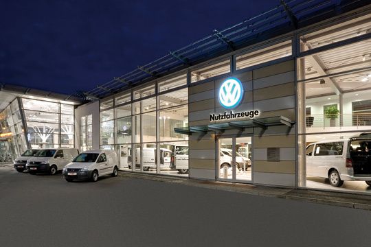 Das VW-Nutzfahrzeugzentrum steht gleichberechtigt neben dem Volkswagen-Zentrum. (Archiv: Vogel Business Media)