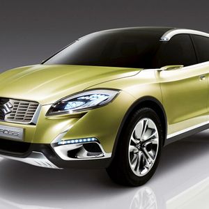 Suzuki stellt den S-Cross als dynamisch geschnittenen Crossover in Genf vor.