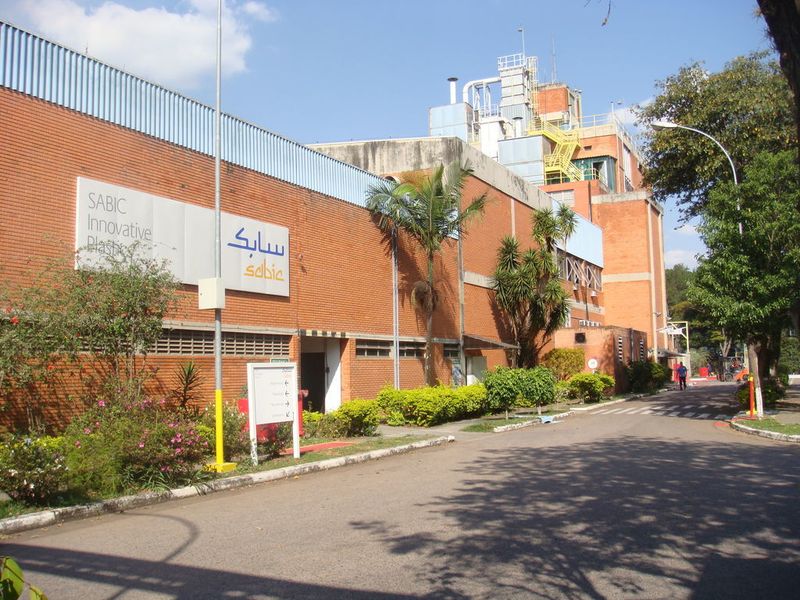 SABICs Produktion in Campinas, Brasilien. Der saudische Chemie-Multi produziert dort FDA-konforme, biokompatible Kunststoffe für medizinische Anwendungen.  (Bild: Sabic)