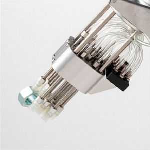 Anwendungsbeispiele für den adaptiven Sauggreifer.(Bild:  THK)