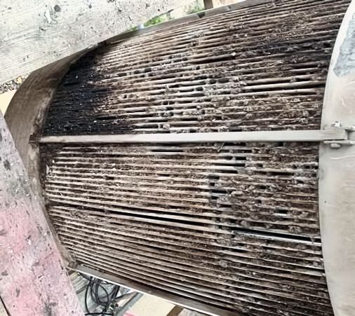 Unter Fouling versteht man im technischen Bereich unerwünschte Verschmutzungen in Form von Ablagerungen und Bewuchs auf Oberflächen. (Bild: Multi Sonic)