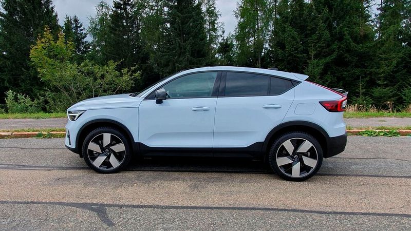 Neu sind die 19 Zoll großen Leichtmetallfelgen. (Bild: Mauritz – VCG)