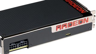 Für eine High-End-Grafikkarte ist die MSI R9 Fury X 4G mit 19 Zentimetern Länge erstaunlich kompakt. Sie ist mit dem neusten AMD-Fiji-XT-Grafikchip und 4 GB High Bandwith Memory bestückt. (Bild: MSI)