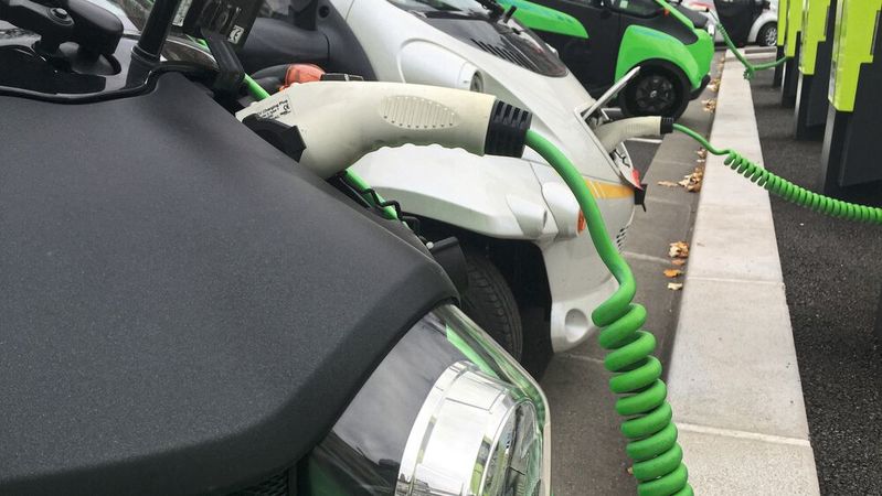 Mit Elektromodellen kommen Fabrikate in Fuhrparks, die vorher wenig Chancen hatten.(Bild:  frei lizenziert /  Pixabay)