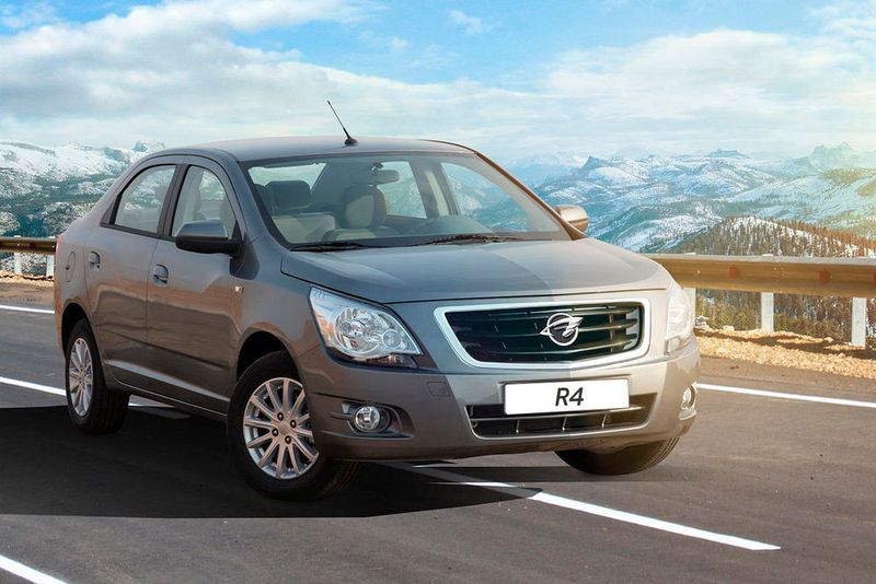 Platz 8 (115 mal verkauft): Der R4 von Ravons ist eigentlich ein Chevrolet Cobalt. (Ravon)