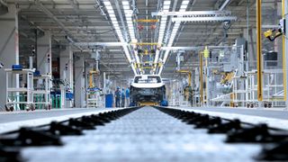 Deutsche Autohersteller bauen ihre Autos schon lange in China selbst. Sinkende Exporte in das Land sind kein Zeichen für dessen geringere Bedeutung. (Bild: Volkswagen AG)