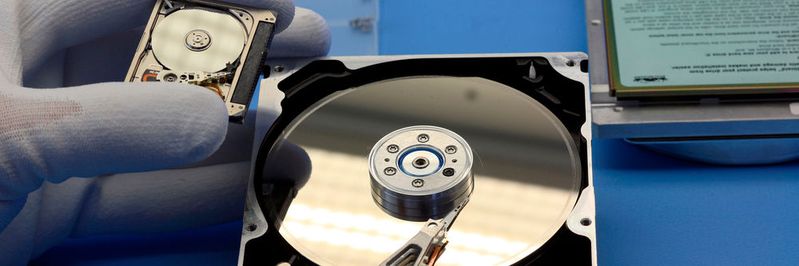 Unternehmen sollten sich bewusst sein, dass sie bei physischen Schäden Daten nur selten selbst aktiv wiederherstellen können. (Bild:  Ontrack)