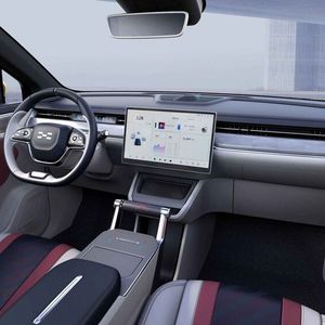 Vorne geht es im U6 recht geräumig zu.(Bild:  Aiways)