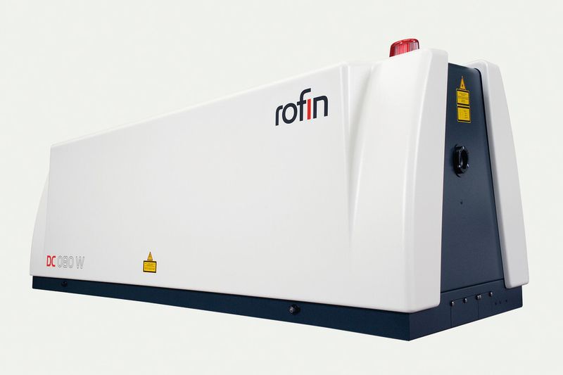 Bild 3: Als Strahlquelle kommt der 8-kW-Slab-Laser Rofin DC 080 zum Einsatz. (Bild: Rofin)
