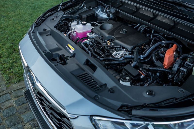 Der Hybridantrieb wird nur gemütlichen Fahrern freude bereiten. Dafür ist er sehr sparsam. (Bild: Toyota)