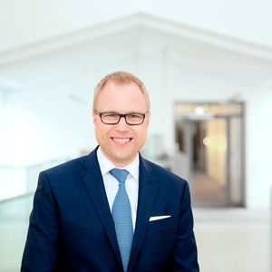 Vertriebsvorstand Andreas Hoberg meint: „Unsere neue Idee von Arbeitsorganisation sieht ein ganz anderes Rollenverständnis für IT und Personalwesen vor."