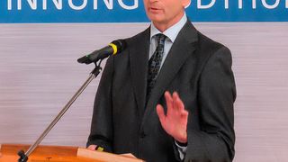 Holger Thiel, Experte für Geldwäscheprävention in Thüringen, referierte bei der Mitgliederversammlung der Kfz-Innung Südthüringen. (Zietz/»kfz-betrieb«)