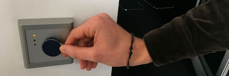 Die Entwicklung für RFID einschließlich NFC und RTLS wird aktuell noch immer optimistisch eingeschätzt – was eine Reaktion auf die Entwicklungen von Industrie 4.0 und dem Internet der Dinge ist. (Bild:  www.bandbreite.io)