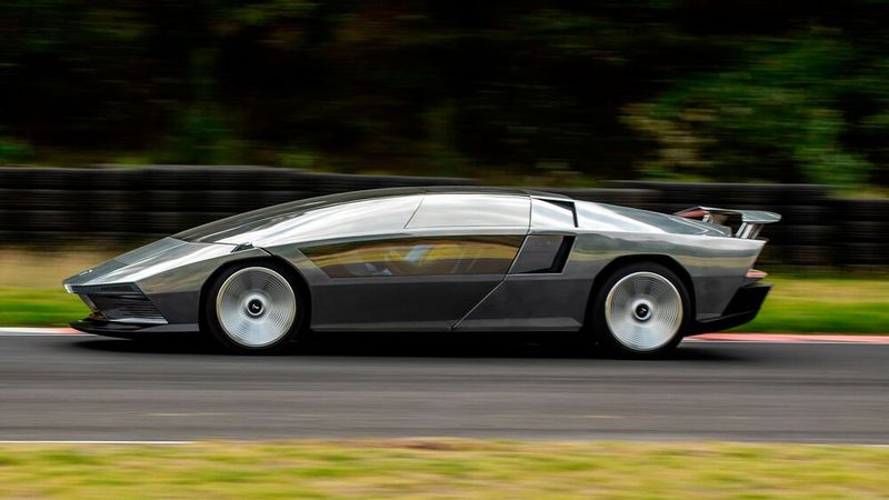 Dass unter dem Giugiaro-Blechkleid ein Maserati MC20 steckt, ist alles andere als offensichtlich. (Bild: Oscar Islas / Islas Photography)