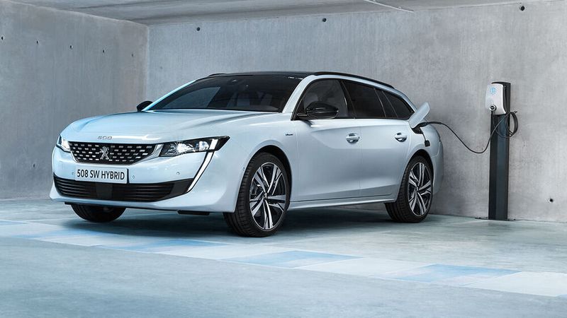 Mieter haben einen Anspruch auf die Installation einer Wallbox.(Bild:  Peugeot)