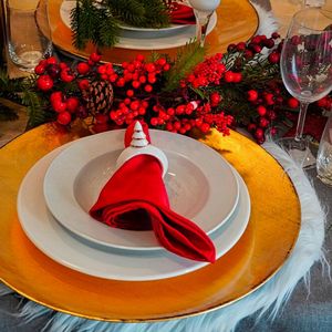 Egal ob auf dem Weihnachtsmarkt, auf der Weihnachtsfeier oder an den Feiertagen mit der Familie zu Hause – im Dezember wird geschlemmt! Hier sind die beliebtesten Süßigkeiten und Speisen der Deutschen zu Weihnachten nach einer Umfrage der Statista Consumer Insights im November 2023:  (Bild: frei lizenziert)