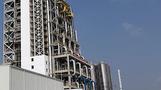 Die Ultramid-Polymerisationsanlage im Shanghai Chemical Industry Park in Schanghai/China (Bild: BASF)