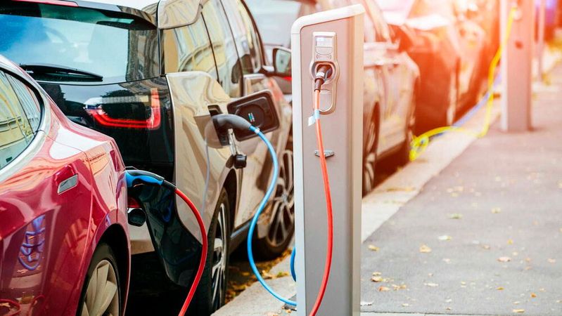 Laut einer Analyse des Center of Automotive Management (CAM) bleibt China mit einigem Abstand Leitmarkt der rein elektrischen Mobilität.(Bild:  Auto-Medienportal.Net/LeasePlan)