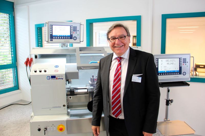 Steht für Energie, Leidenschaft und Tatendrang: Hans Ort, sichtlich angetan von der gelungenen Premiere. (Sonnenberg)