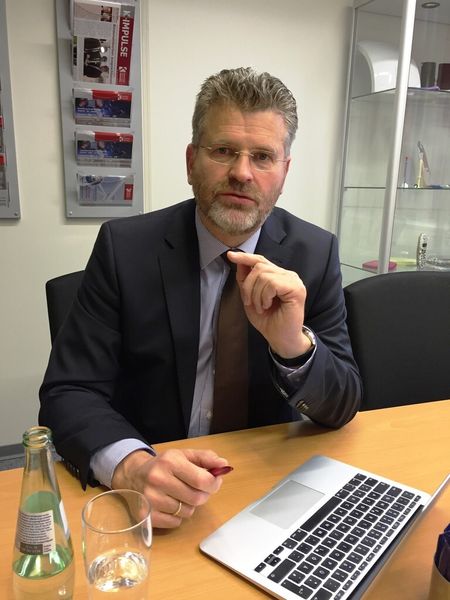 „Nur durch die großzügige Förderung des Landes und durch die hervorragende Unterstützung seitens des Wirtschafts- und Arbeitsministeriums während der Antragsphase, ist diese Idee nun Wirklichkeit geworden“, so Geschäftsführer Stefan Schmidt. (Bild: Kunststoff-Institut Lüdenscheid)
