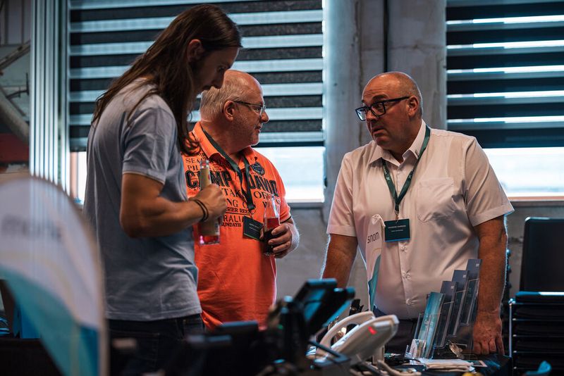 Reges Interesse am Stand von Snom (Bild: C4B)