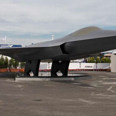 Concept model of the Future Combat Air System (FCAS) on display at Paris Air Show 2023. The joint programme by France, Germany, and Spain faces growing uncertainty after Dassault threatened to proceed alone. (Source: Bundeswehr/Jane Schmidt)