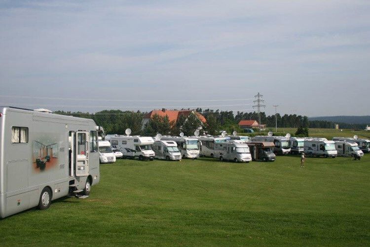 Wenn auf Asphalt beim besten Willen nichts mehr geht, muss es eben doch auch mal die Wiese sein. (Foto: Dietz)