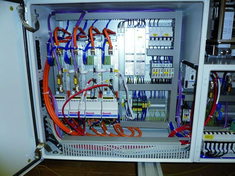Bild 9: Die NSC-Steuerung ist auf die Hochdurchsatztechnik der Laboranlagen abgestimmt. Bilder: Verfasser (Archiv: Vogel Business Media)